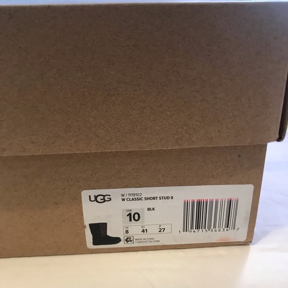 UGG CLASSIC SHORT STUD II Boots Size 8,10 - Picture 8 of 12